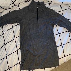 -Lululemon Run: Swiftly Tech 1/2 Zip